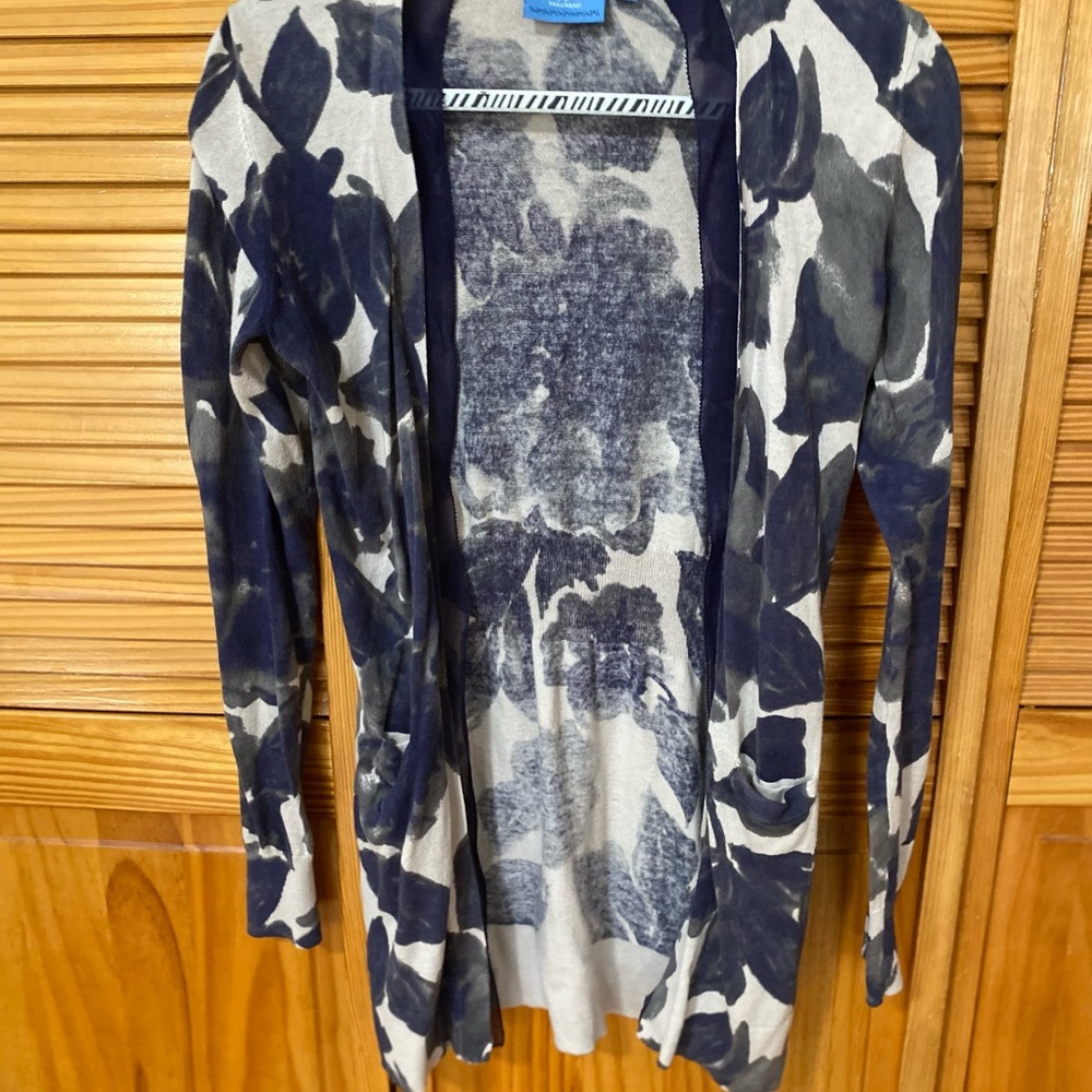 Vera Wang cardigan sweater